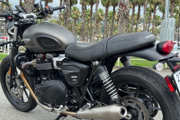 Triumph street twin (ABS,TCS) (2021) - Image 12
