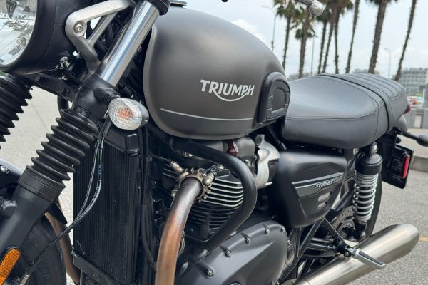 Triumph street twin (ABS,TCS) (2021) - Image 9